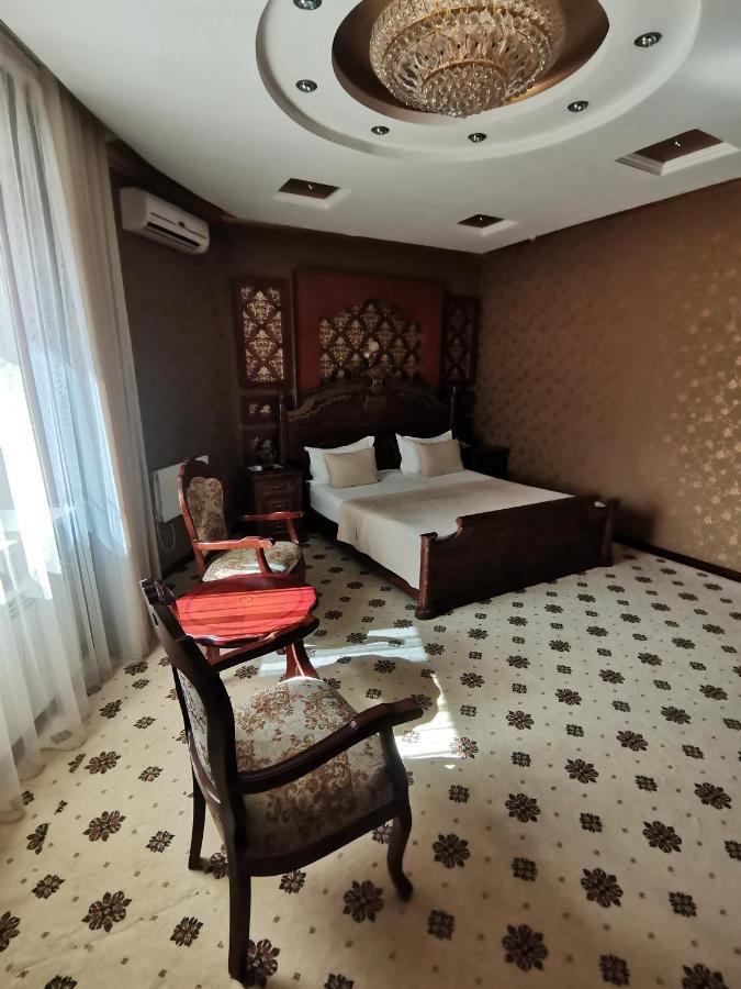 Altyn Adam Hotel Petropavlovsk Luaran gambar