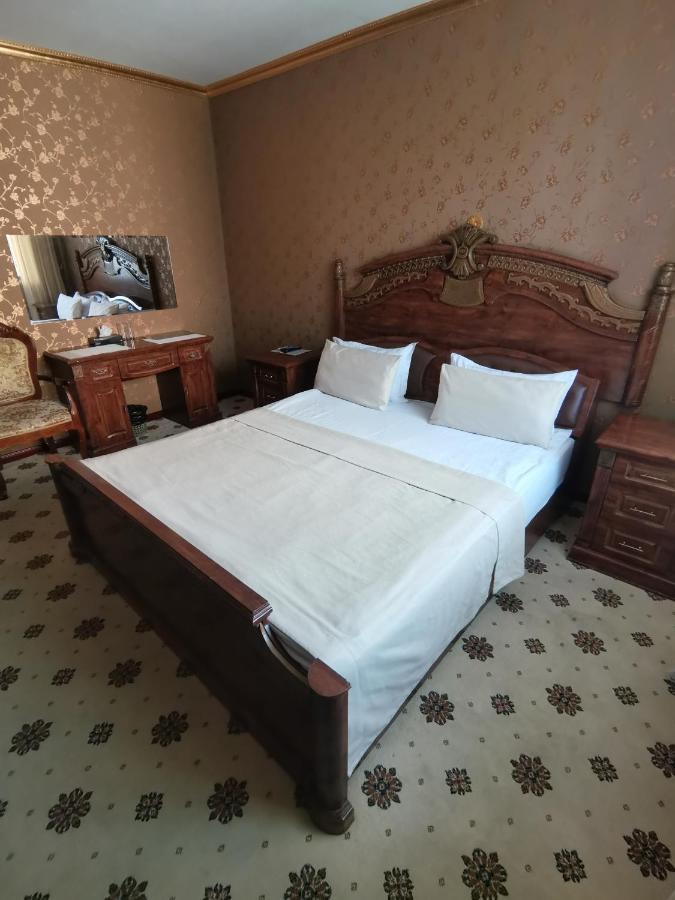 Altyn Adam Hotel Petropavlovsk Luaran gambar