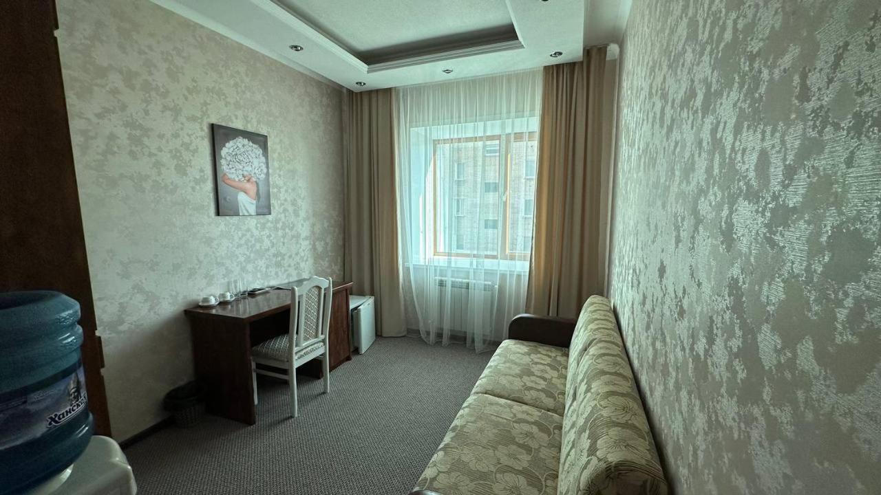 Altyn Adam Hotel Petropavlovsk Luaran gambar