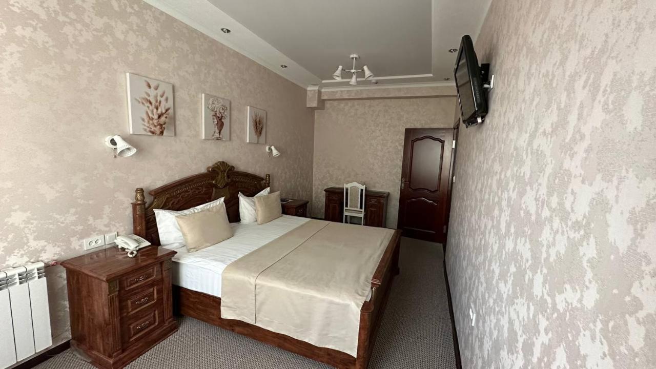 Altyn Adam Hotel Petropavlovsk Luaran gambar