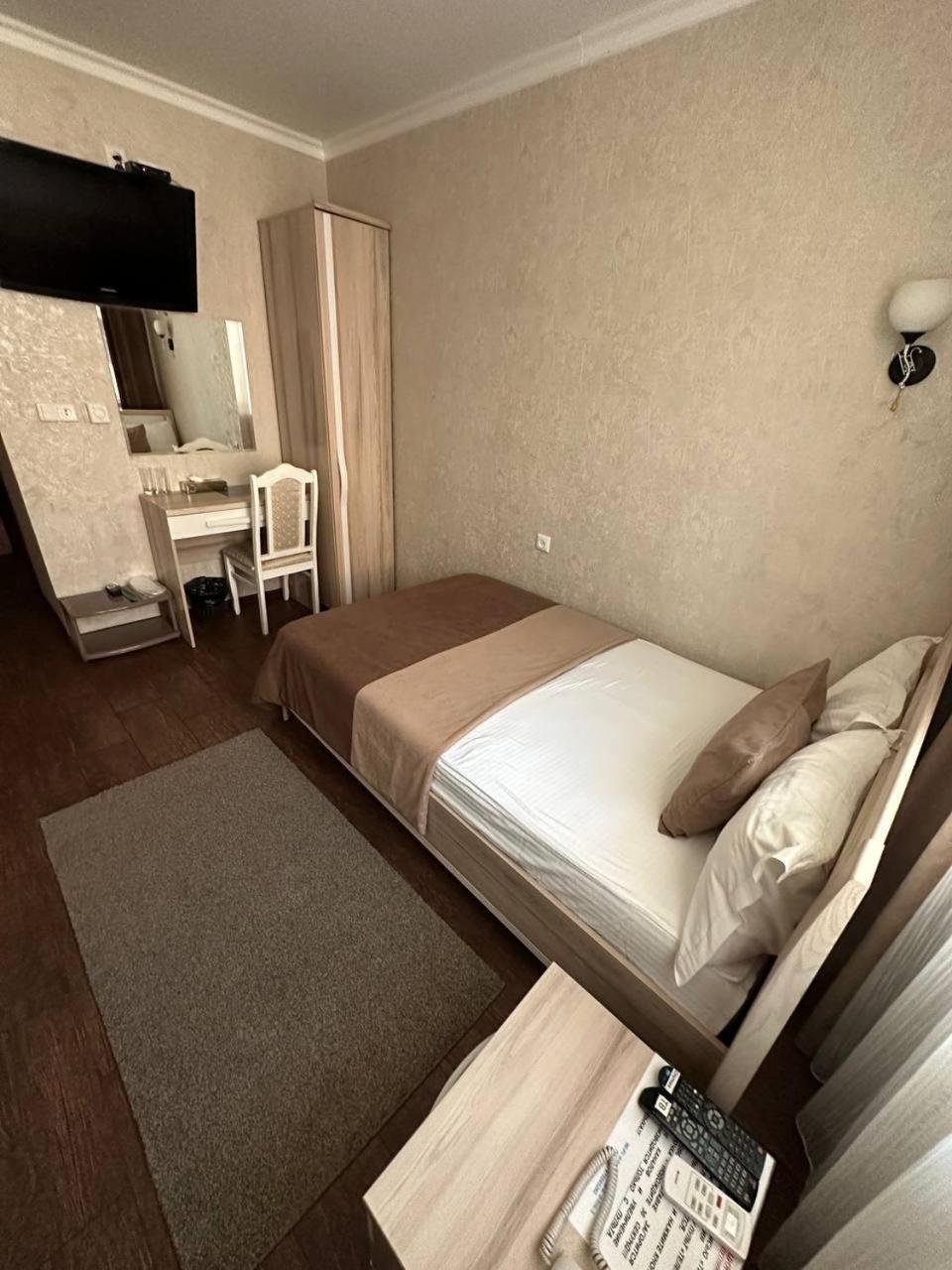 Altyn Adam Hotel Petropavlovsk Luaran gambar