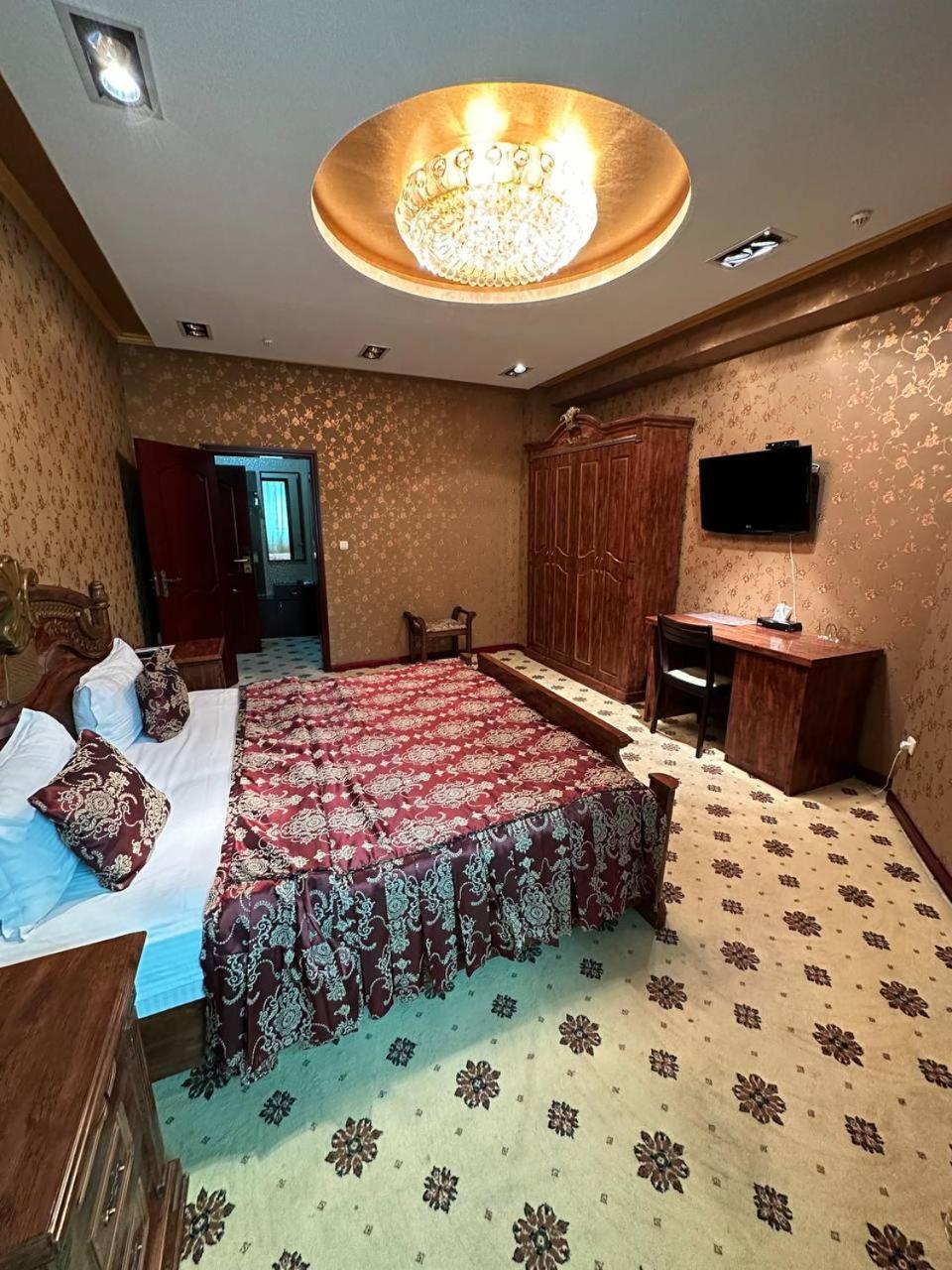 Altyn Adam Hotel Petropavlovsk Luaran gambar