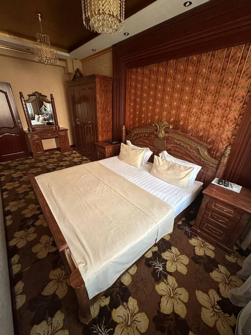 Altyn Adam Hotel Petropavlovsk Luaran gambar