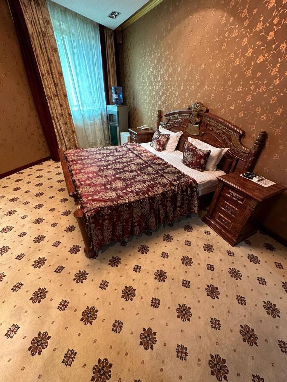 Altyn Adam Hotel Petropavlovsk Luaran gambar