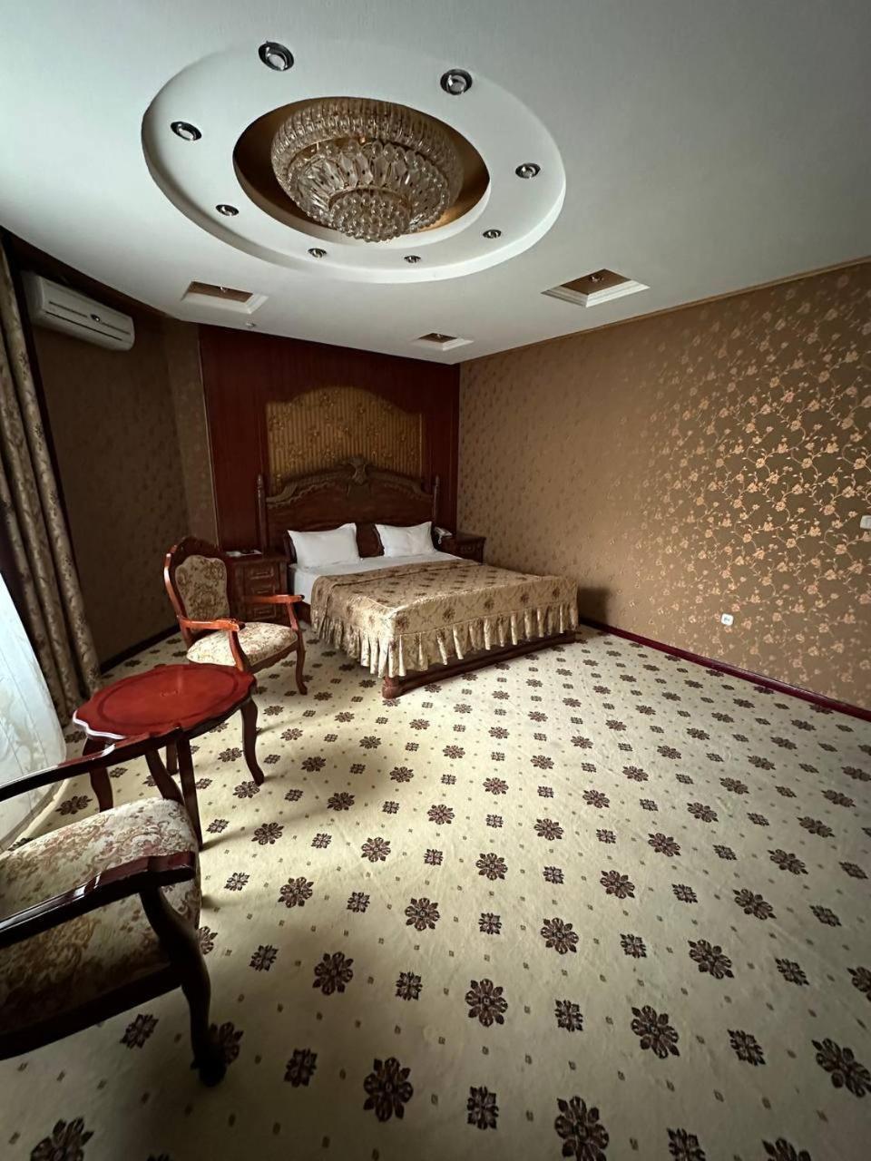 Altyn Adam Hotel Petropavlovsk Luaran gambar