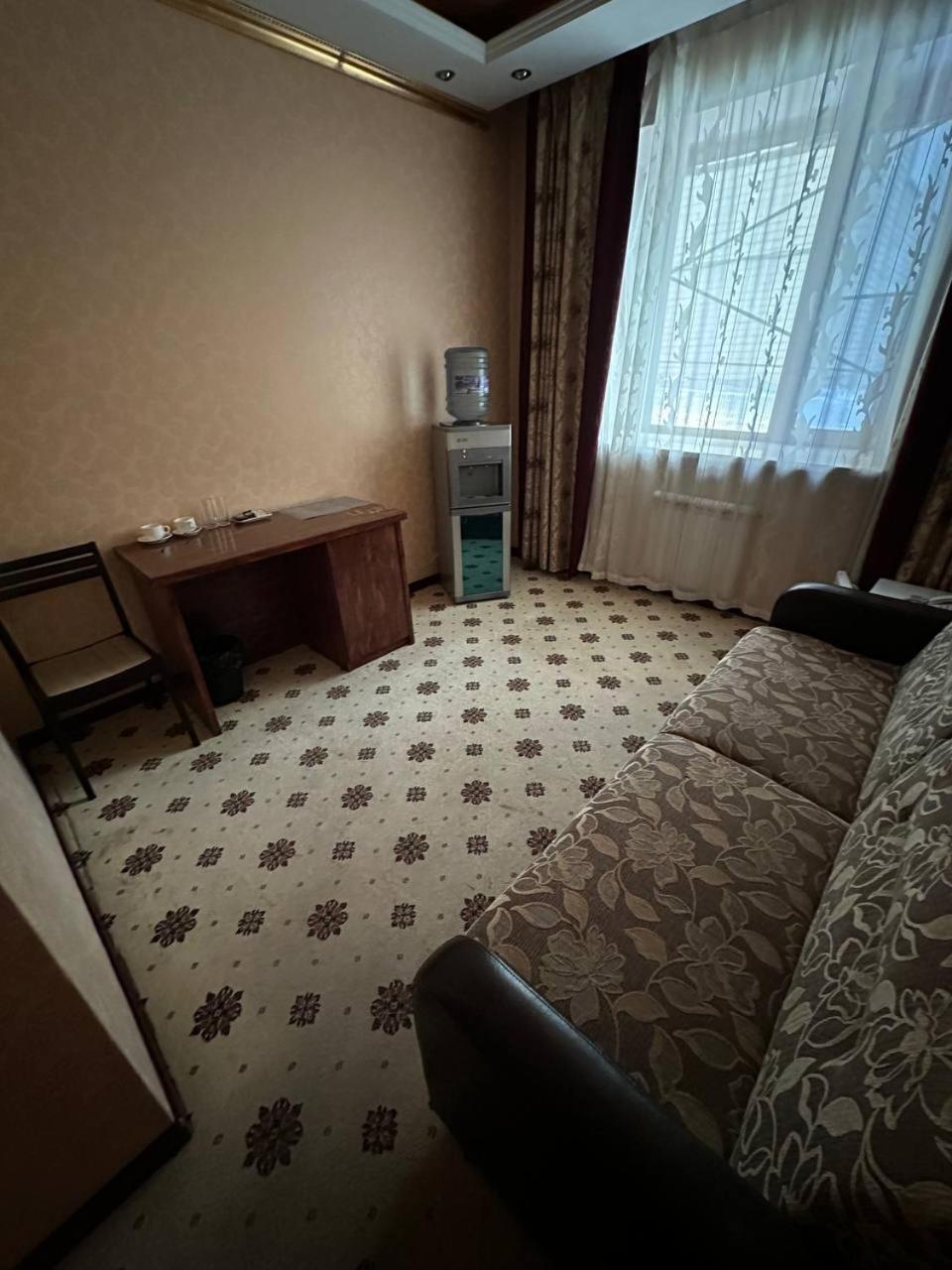 Altyn Adam Hotel Petropavlovsk Luaran gambar